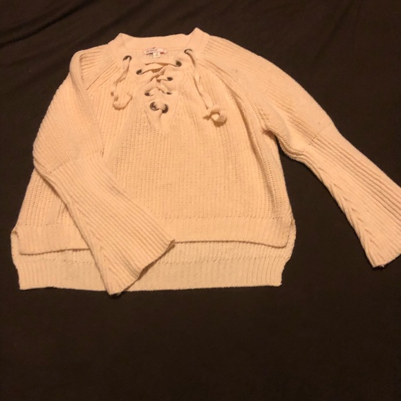 Women’s medium crop knitted sweater - Picture 1 of 3